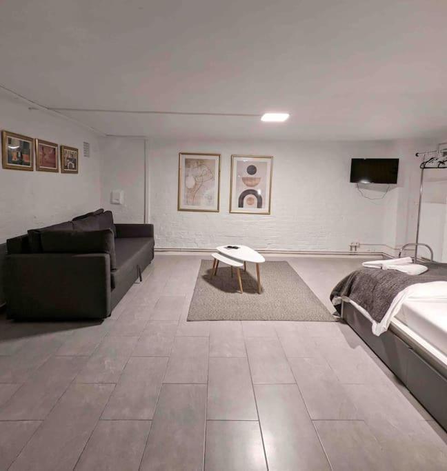 Central, Cozy & Beautiful Designed 2-Rooms Apt. Near River Berlin Exterior foto